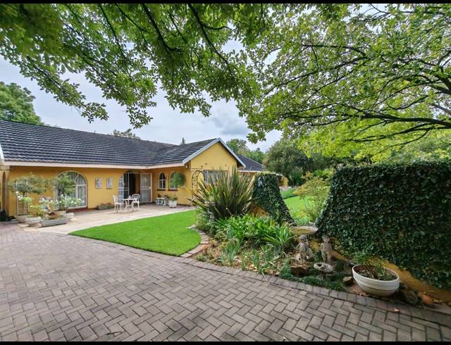 4 BEDROOM HOUSE FOR SALE IN THREE RIVERS PROPER